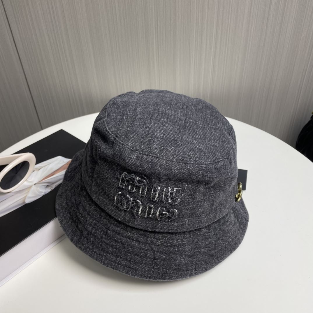 Miu Miu Caps